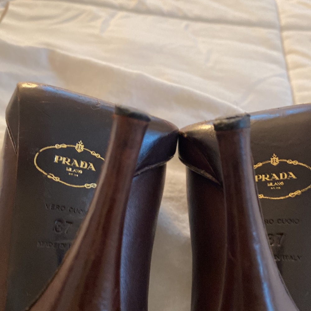 Prada - Picture 9 of 12